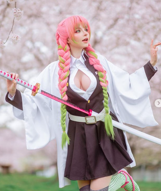 peachmilky_ cutest cosplay of Mitsuri Demon Slayer